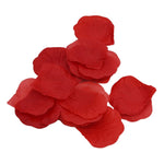 pétales de roses rouges artificielles